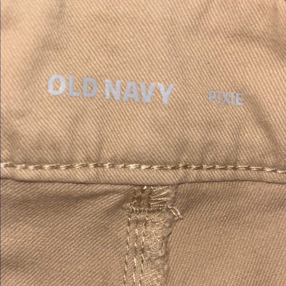 ✨3/$10✨ Old Navy Women's Straight Leg Pixie Pants - Picture 5 of 7